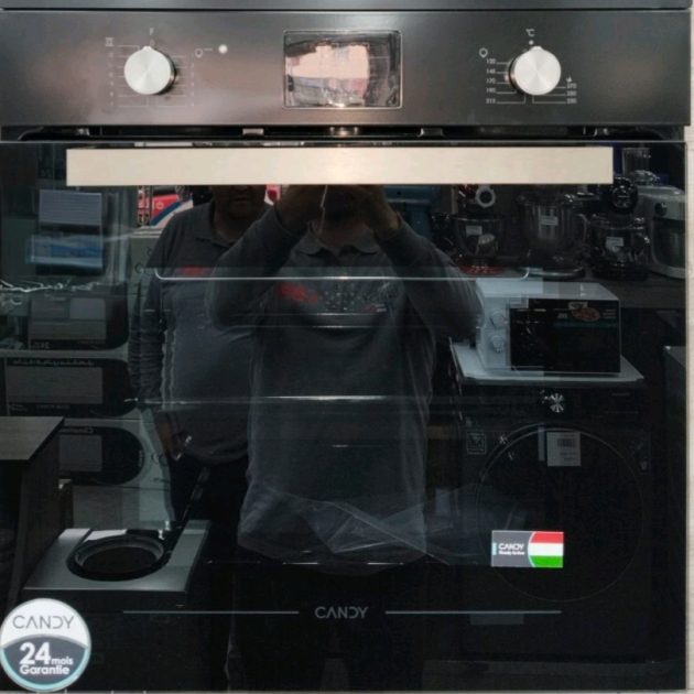 Four encastrable candy