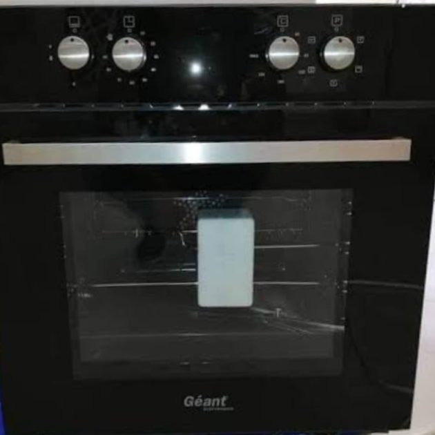 Four encastrable Géant