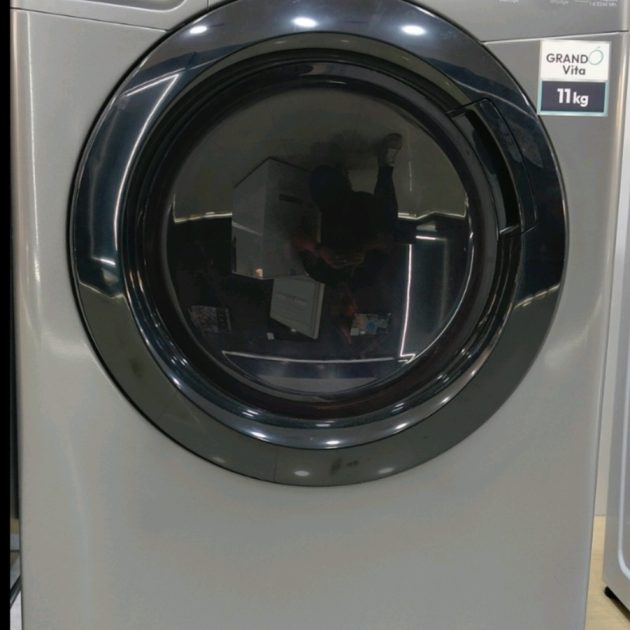 Machine a laver candy Grando