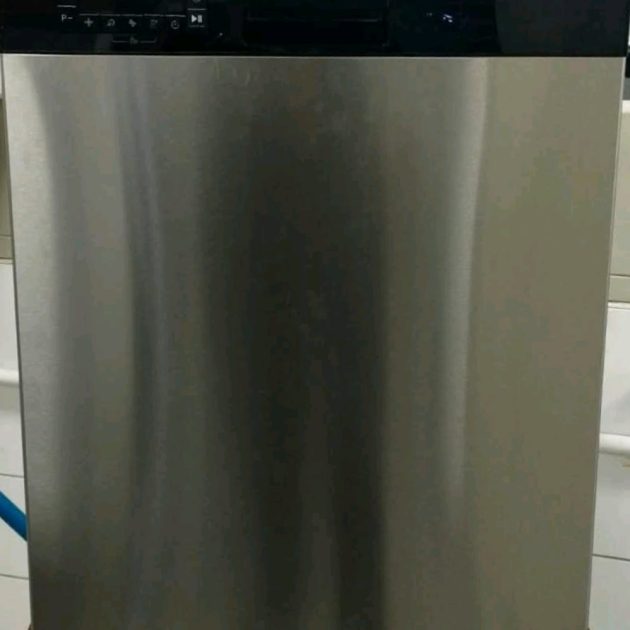 Lave vaisselle Ariston Manhattan